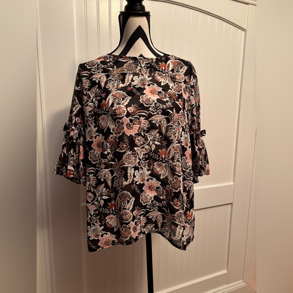 i Jeans by Buffalo Floral Blouse